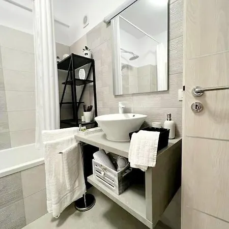 Swiss 5 Apartamento *